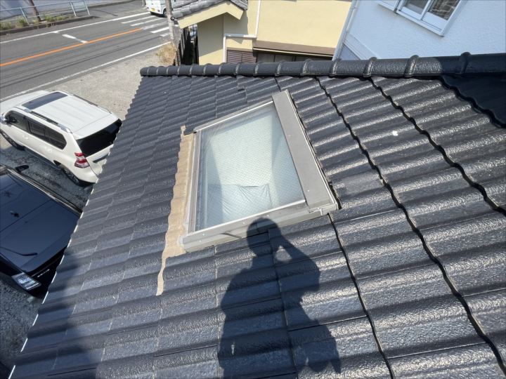 相模原市南区南台で天窓部分撤去工事を実施。天窓のメリット・デメリットを解説！
