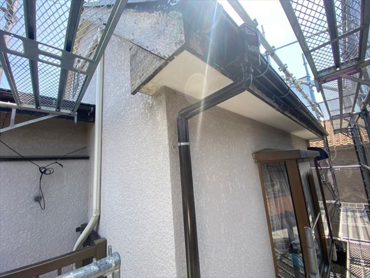 破風板と雨樋