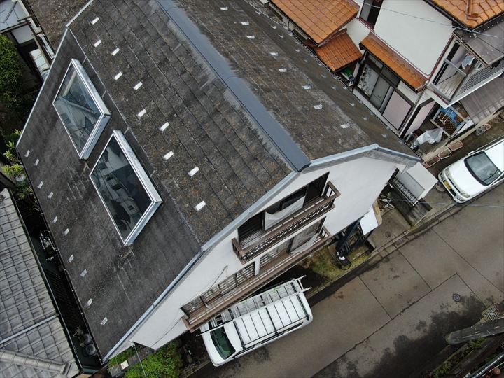 ドローンで撮影した屋根