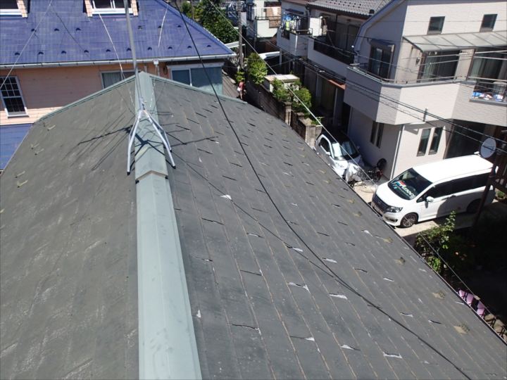 厚木市旭町でパミールからスーパーガルテクトへ屋根カバー工事を実施！屋根カバー工事について解説しています。