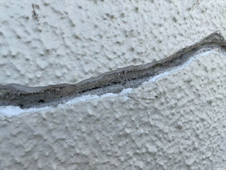 クラックの「Vカット工法」