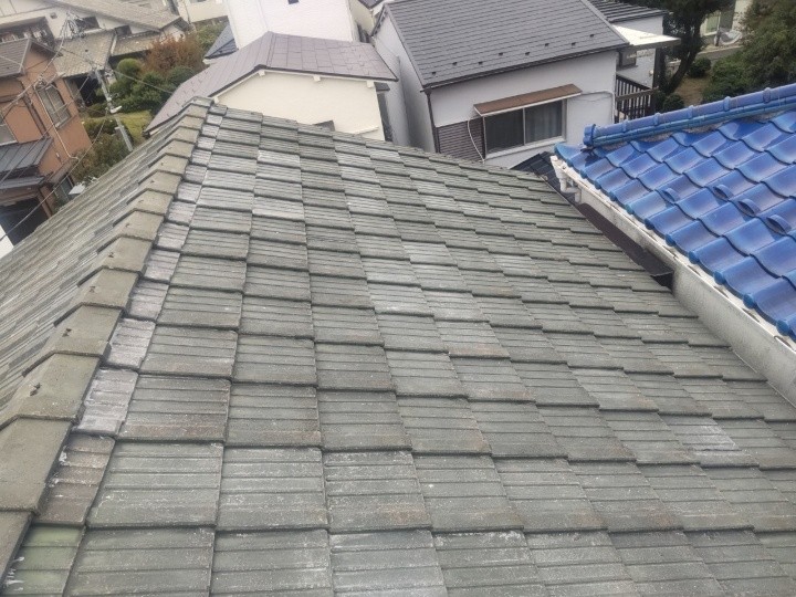 ルーフィングを交換した瓦屋根の部分葺き直しと棟取り直し工事で雨漏り解消