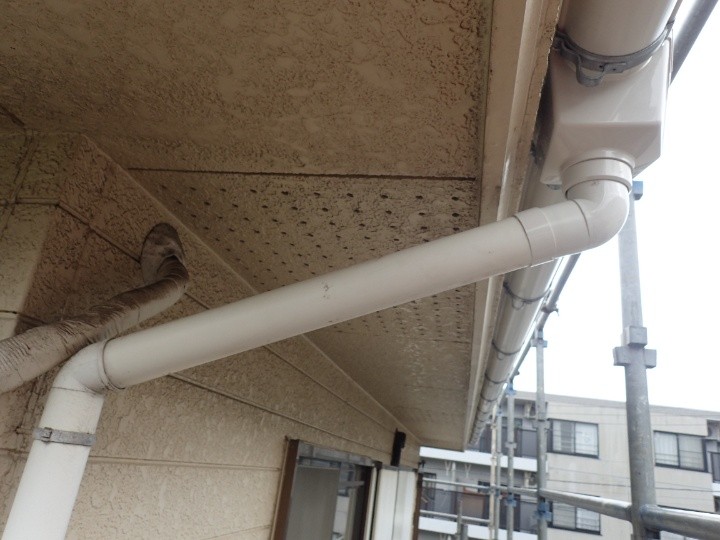 接続後の新しい竪樋