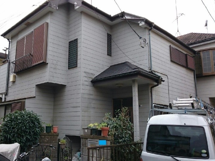 屋根外壁塗装工事する前のお住まい