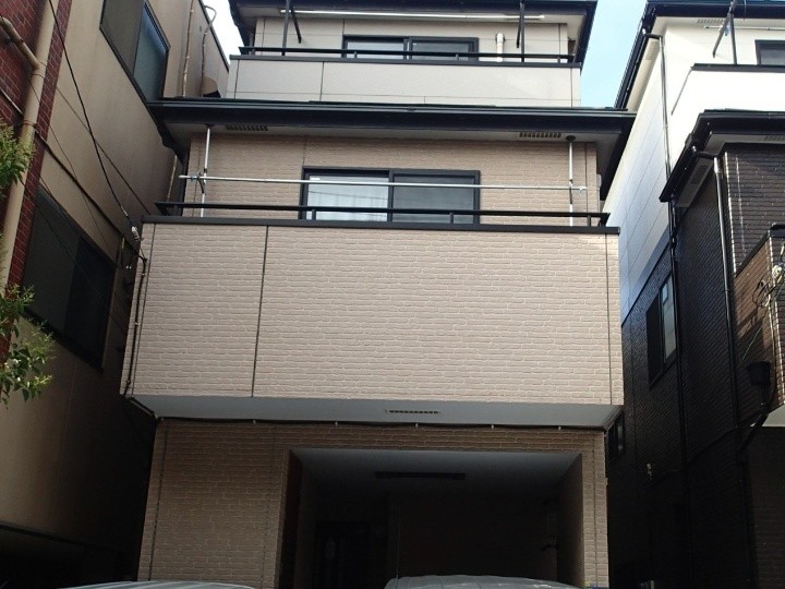 建物全体の状況を確認
