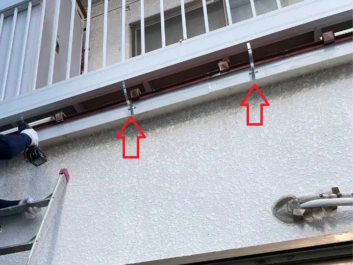 新しい吊金具設置