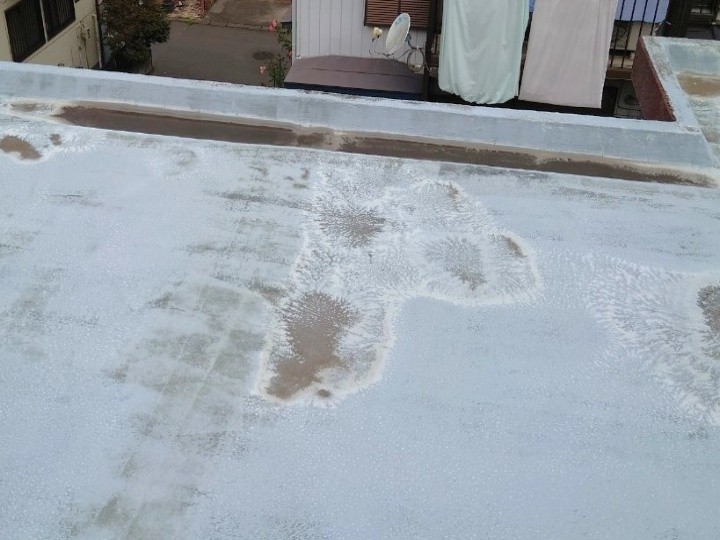 膨れが見られる防水層