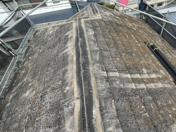 棟板金撤去後の屋根