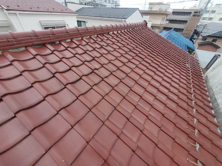 瓦屋根の全景調査