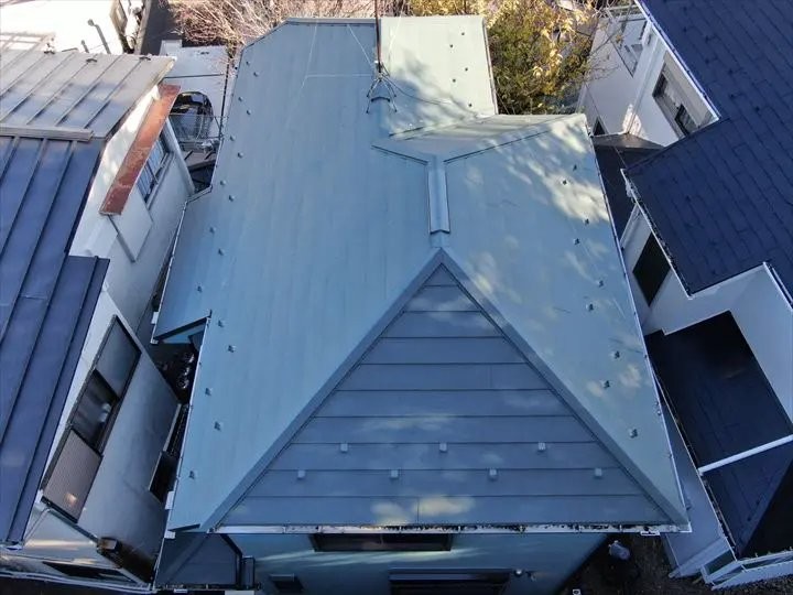 スーパーガルテクトで屋根カバー工事した後のお住まい