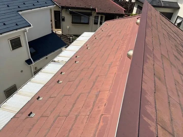 飛散が見られたスレート屋根