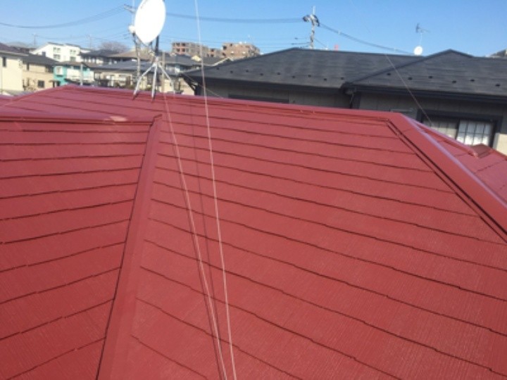 「棟板金交換＋ファインパーフェクトベストで屋根塗装」した後のお住まい