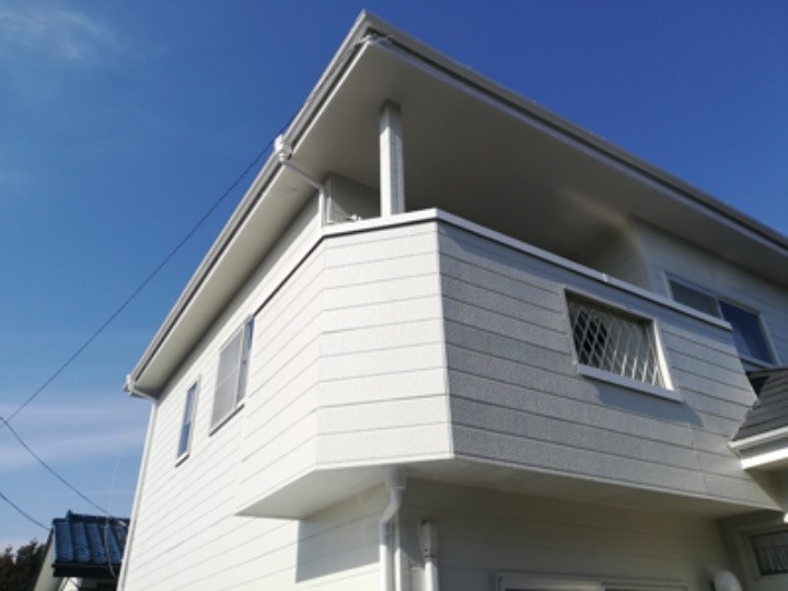 屋根外壁塗装工事後のお住まい