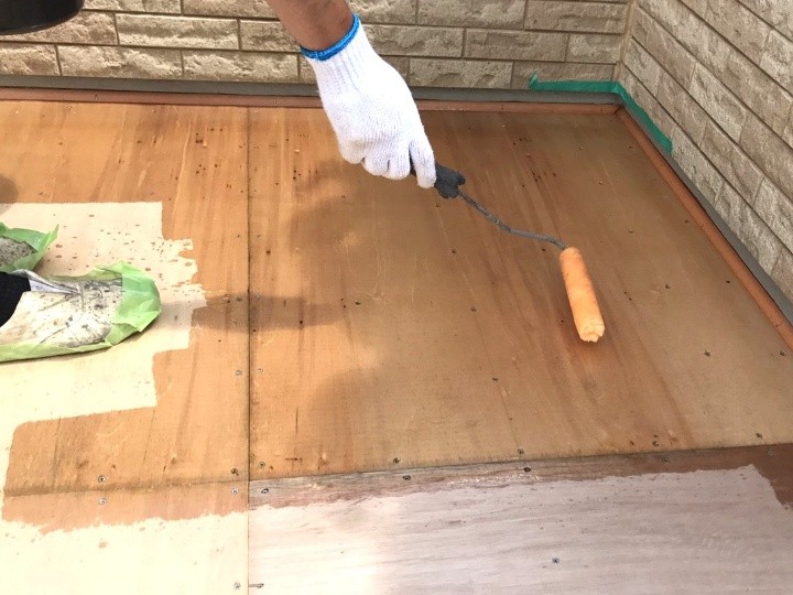 プライマー塗布で密着性を高める下準備