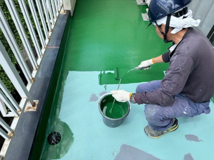 トップコートを塗布