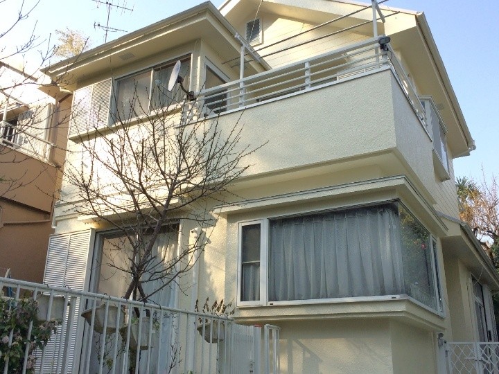 サーモアイＳiとファインシリコンフレッシュで屋根外壁塗装したお住まい