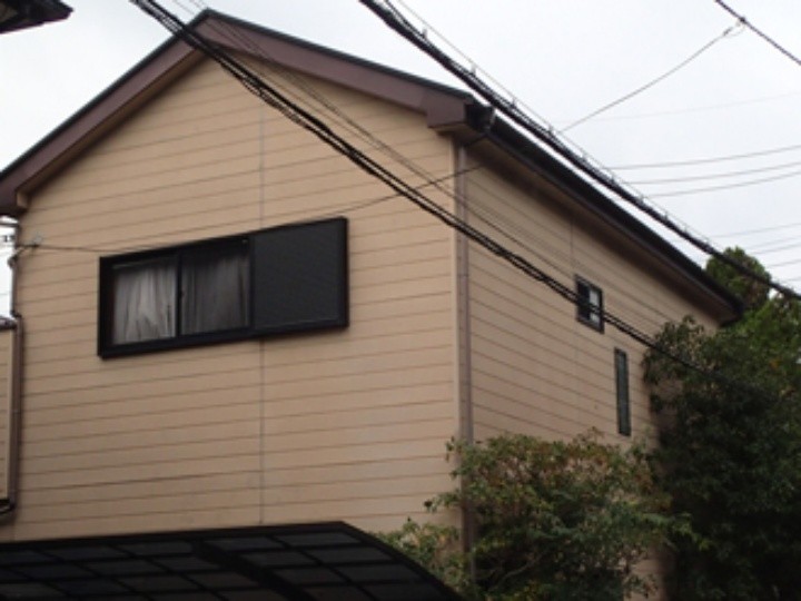 屋根外壁塗装工事前のお住まい