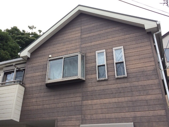 屋根外壁塗装工事前のお住まい
