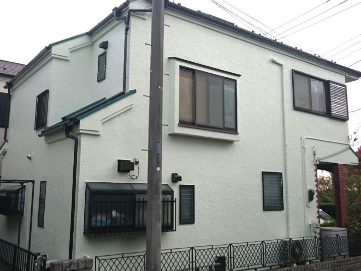 高耐候塗料で屋根外壁を塗り替えてメンテナンス