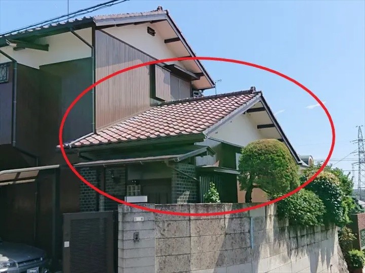 雨漏りした1階瓦屋根