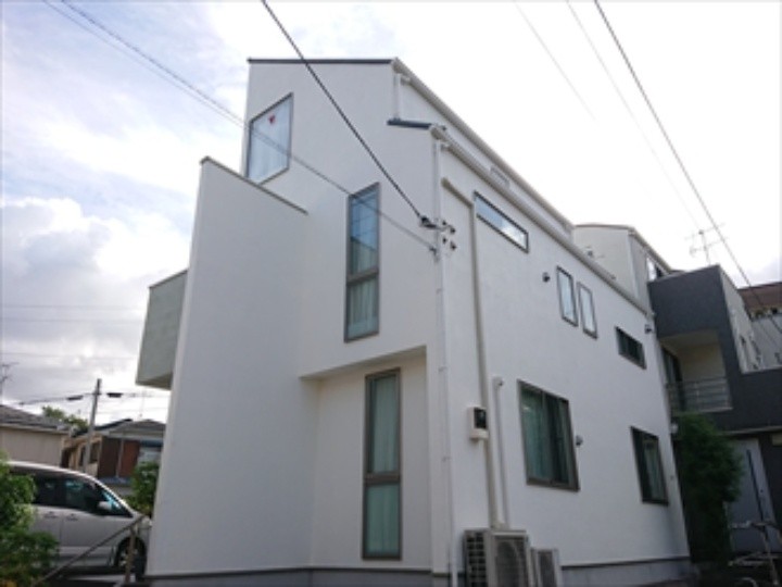 屋根外壁塗装工事後のお住まい
