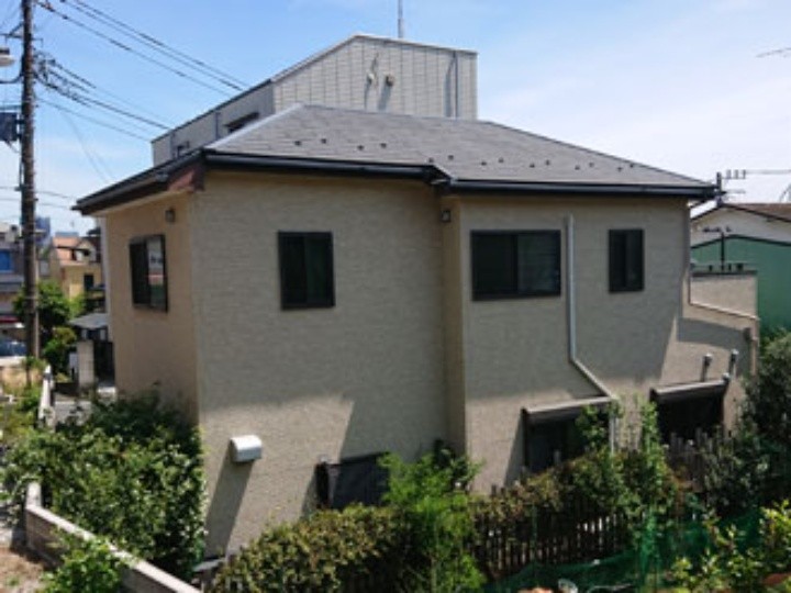屋根外壁塗装工事前のお住まい